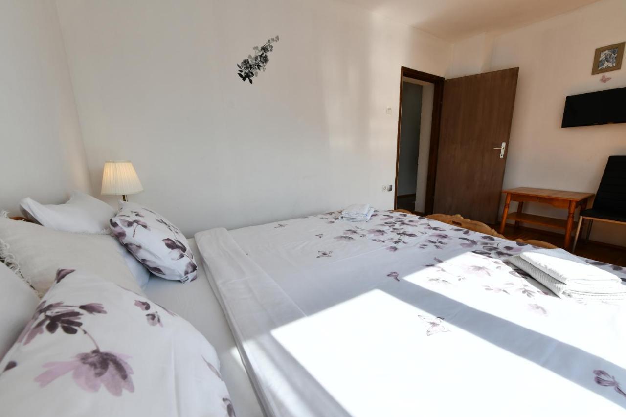 Apartment Marija Zupan ラコヴィツァ エクステリア 写真